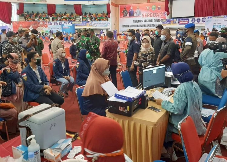 TNI AL KOMITMEN DUKUNG SERBUAN VAKSIN DI KALTIM