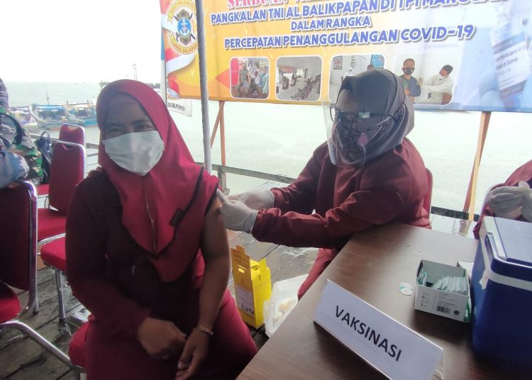 LANAL BALIKPAPAN SASAR VAKSIN BAGI NELAYAN DAN MASYARAKAT PESISIR