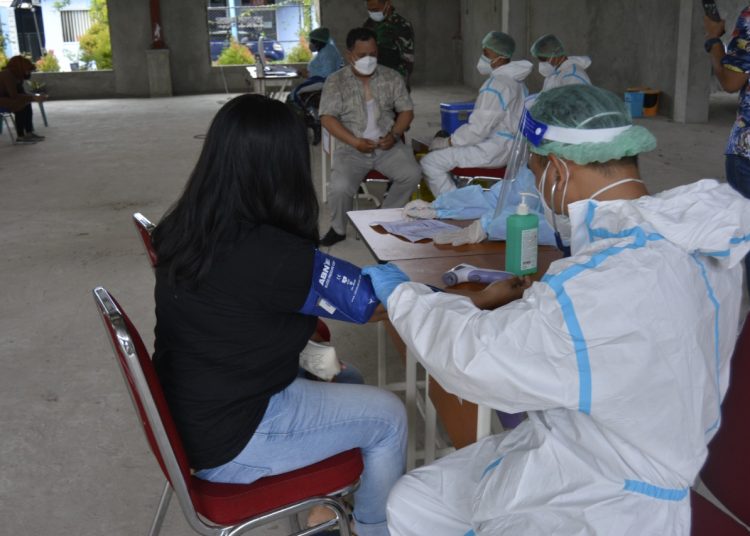 LANUD DHOMBER GELAR SERBUAN VAKSINASI MASSAL DOSIS KEDUA