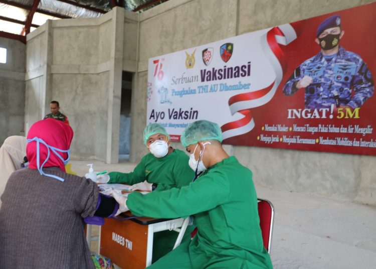 ANTUSIAS MASYARAKAT MENINGKAT, LANUD DHOMBER KEMBALI GELAR VAKSINASI TAHAP KEDUA