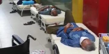 Tingginya Kasus Covid, Tempat Tidur Pasien Covid Rumah Sakit Penuh