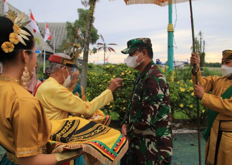 KASDAM VI/MLW KUNJUNGI KALTARA UNTUK KALI PERTAMA