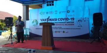 SANTRI AL MUJAHIDIN IKUT VAKSINASI COVID-19