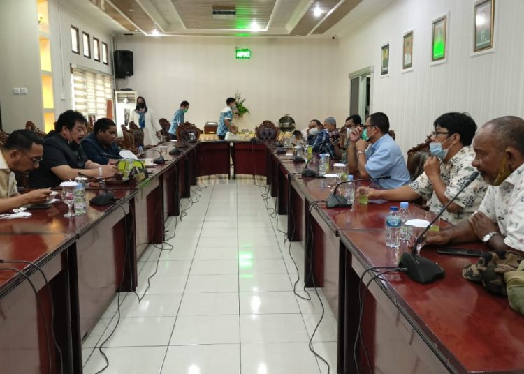 MCCC JADWALKAN VAKSINASI BERSAMA DPRD