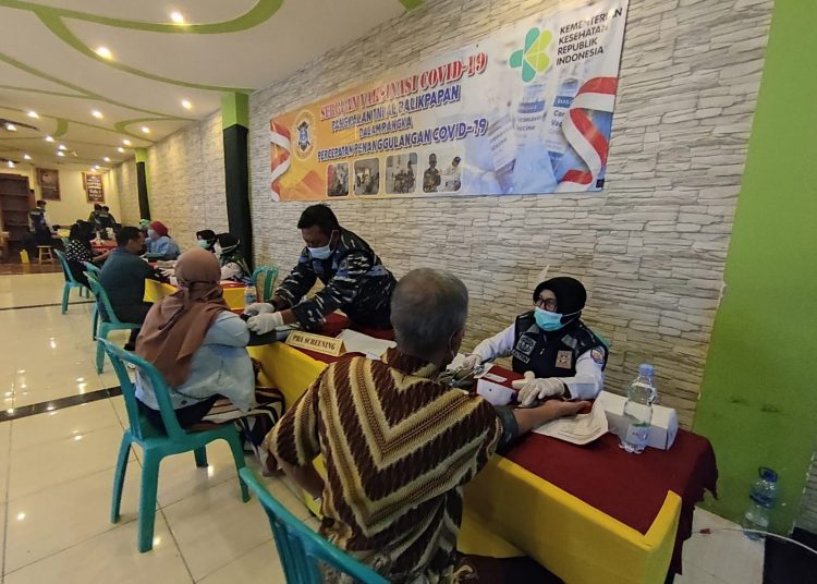 PENGUNJUNG RAMAYANA DAPAT SERBUAN VAKSIN