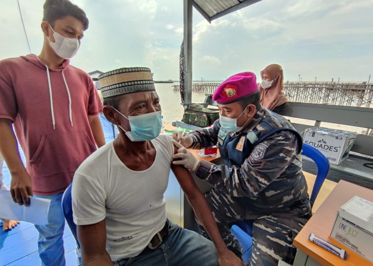 LANAL GELAR VAKSIN WEEKEND DI MUARA PEGAH