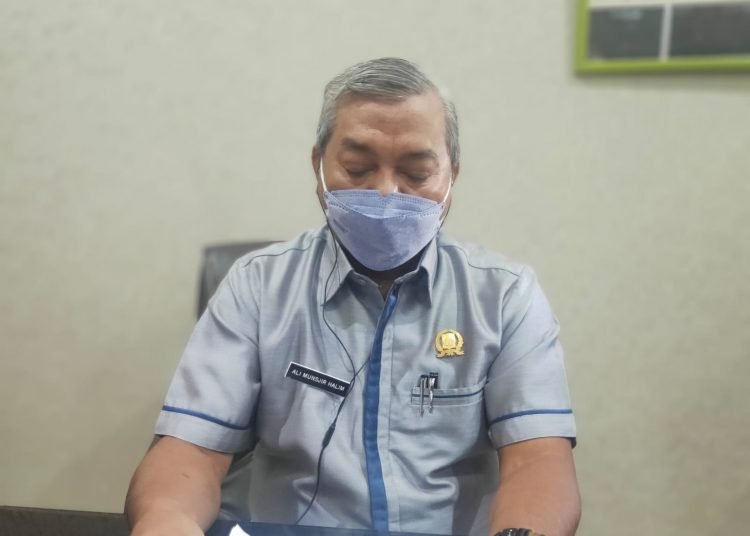 DEWAN SOROTI MASIH ADA WARGA SULIT AIR