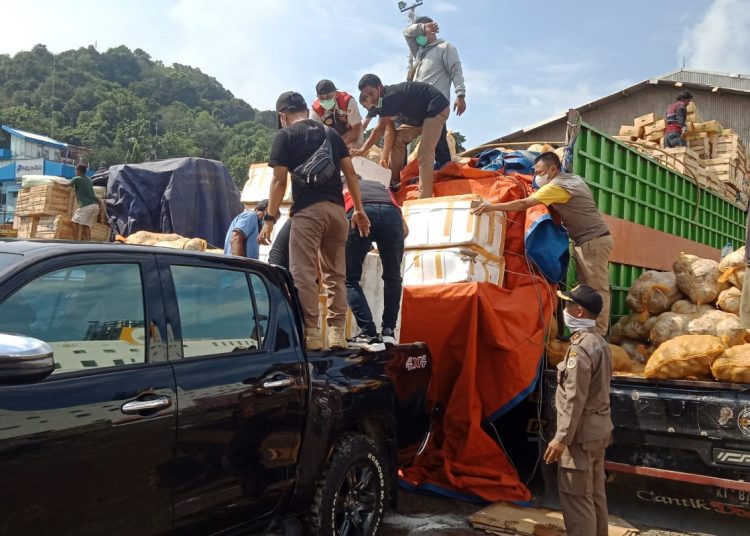 1,3 TON DAGING BEBEK ASAL SURABAYA DITAHAN