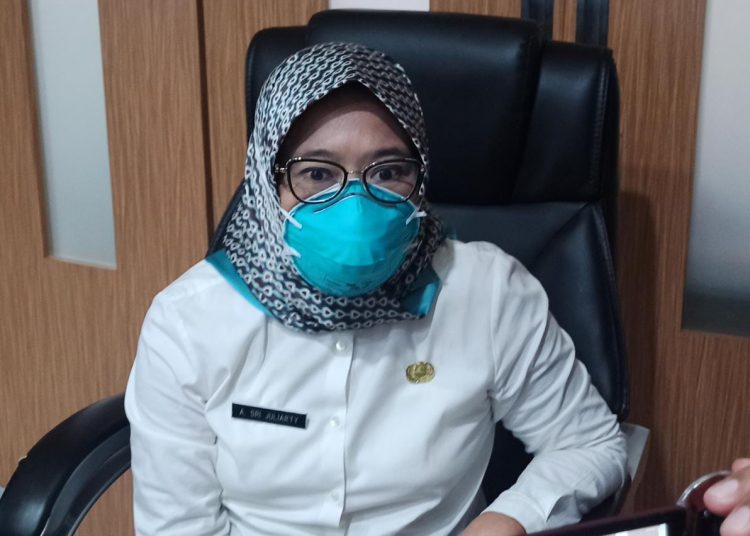 CAPAIAN VAKSIN AKHIR TAHUN BISA 100 PERSEN