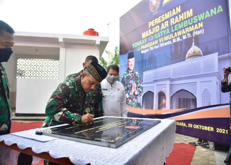 RESMIKAN MASJID, PANGDAM VI/MLW MINTA PERSONIL PERBANYAK IBADAH