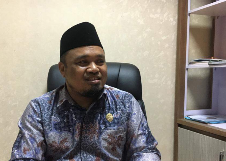 DEFISIT ANGGARAN, DPRD PPU TUNDA RESES