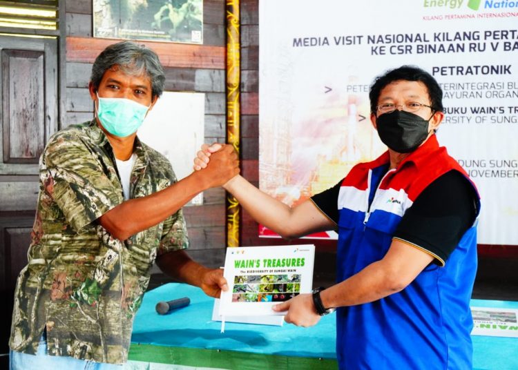 MENGENAL SUNGAI WAIN LEWAT BUKU