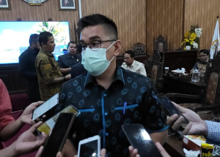 DPRD PERTANYAKAN SERTIFIKAT FASUM FASOS