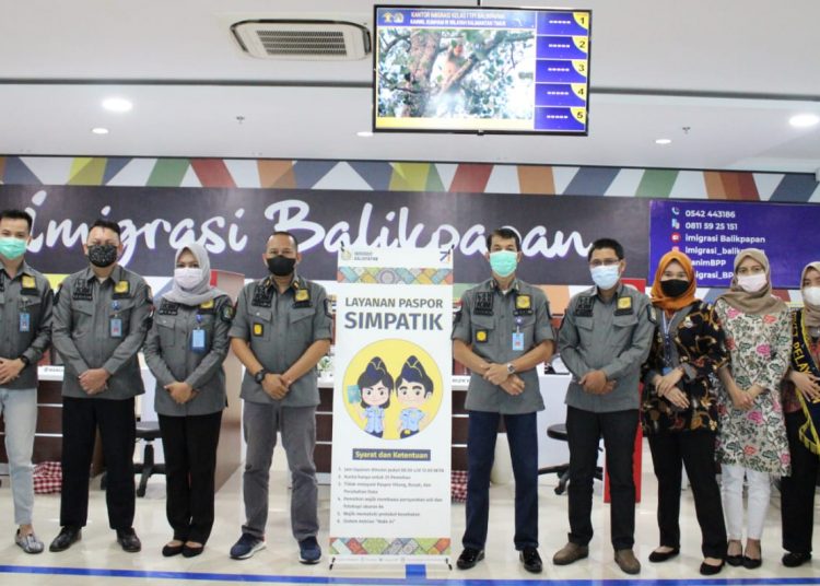 IMIGRASI TERUSKAN LAYANAN PASPOR SIMPATIK