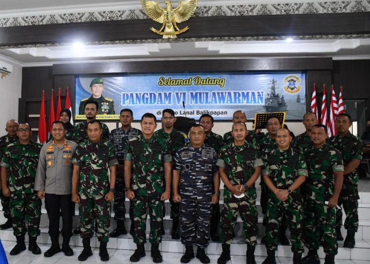 PANGDAM VI/MLW KUNJUNGI LANAL BALIKPAPAN