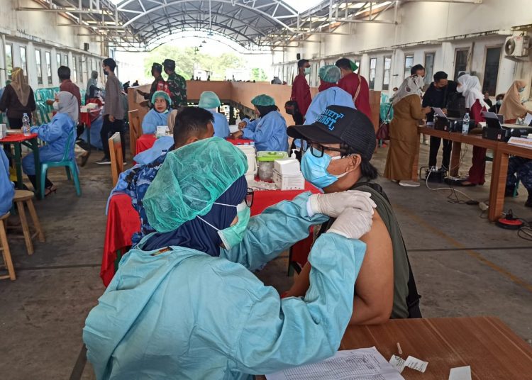 DPRD BALIKPAPAN GELAR VAKSINASI BAGI MASYARAKAT BALUT