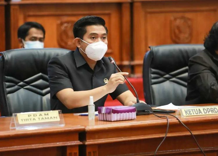 DPRD LIRIK PELUANG PAD PANTAI WISATA