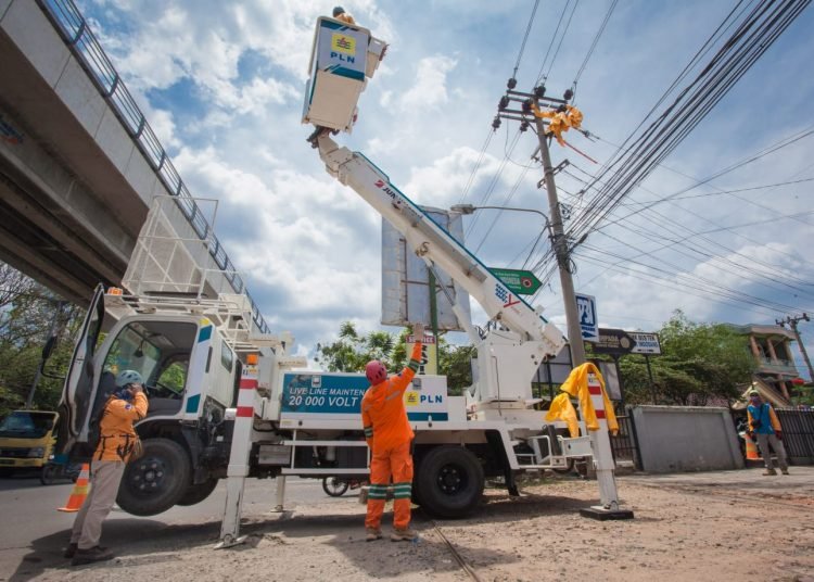 PLN SIAGAKAN 48.179 PETUGAS SELAMA NATARU