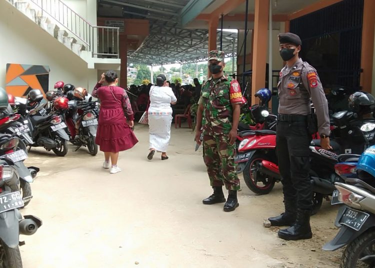 SINERGI TNI-POLRI AMANKAN NATAL 2021