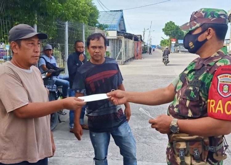 BABINSA AJAK WARGA TAAT PROKES