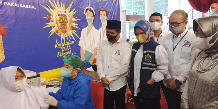 KADIN BALIKPAPAN DUKUNG PEMERINTAH  PERCEPATAN VAKSINASI
