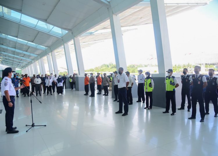 BANDARA SAMS LAYANI 154 RIBU PENUMPANG SAAT NATARU