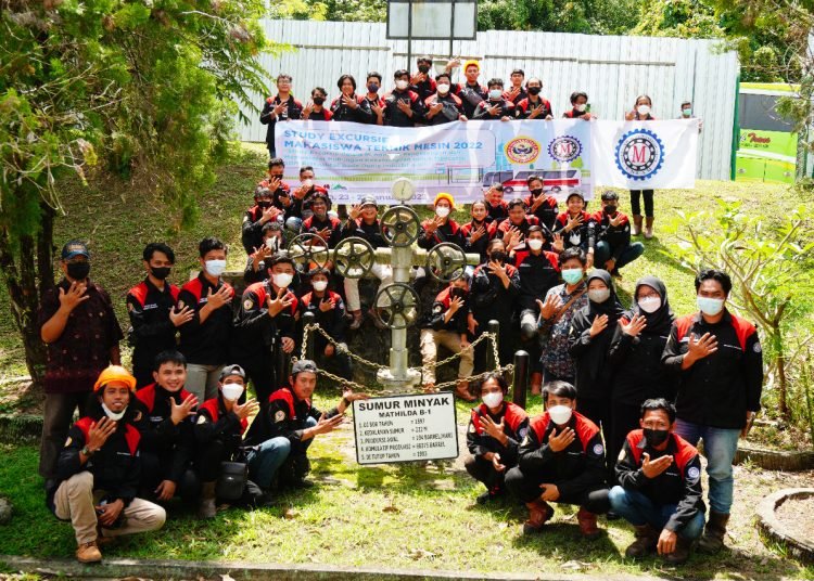 MAHASISWA ASAL KALSEL KUNJUNGI PERTAMINA