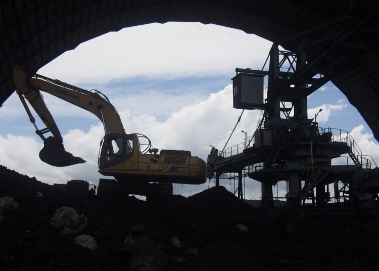 PLN PASTIKAN PASOKAN BATU BARA SESUAI RENCANA