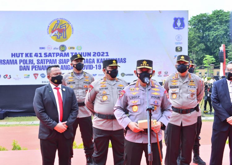 KAPOLRI HADIRI HUT SATPAM