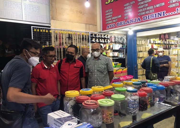 TELKOMSEL HADIRKAN VOUCHER FISIK Rp 8 RIBU