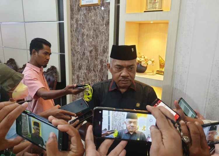 DPRD AGENDAKAN PERUBAHAN AKD