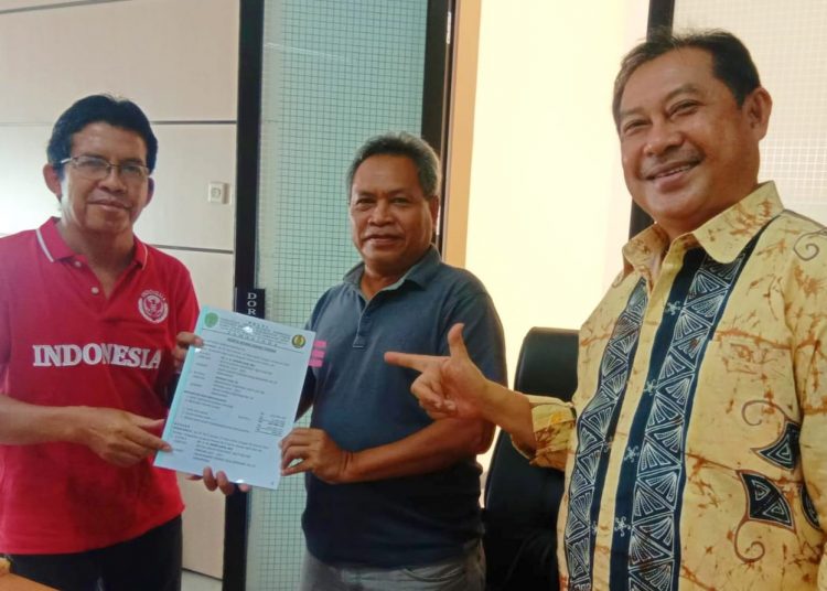 PELTI KALTIM GELAR PELANTIKAN SEKALIGUS TURNAMEN