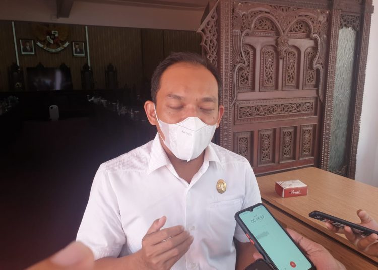 DPRD JANJI BANTU INSENTIF GURU TPA
