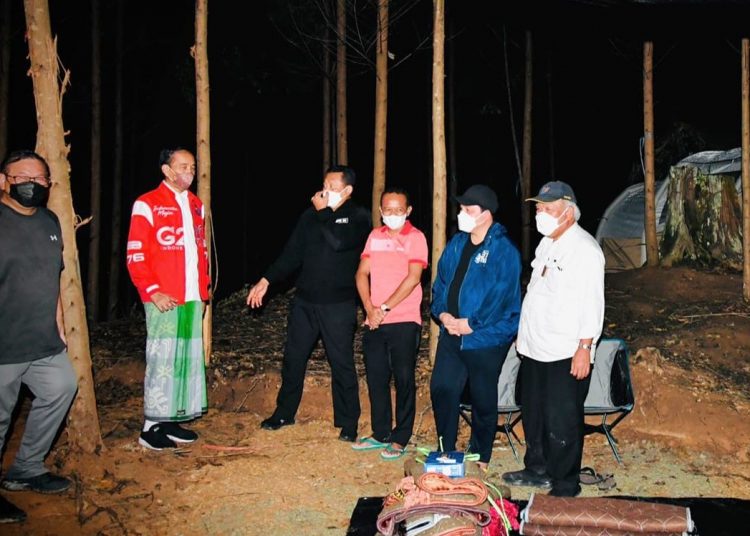 PRESIDEN ISI MALAM DENGAN DISKUSI