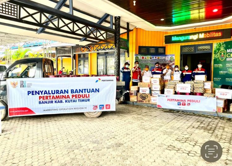 PERTAMINA BANTU KORBAN BANJIR SANGATTA