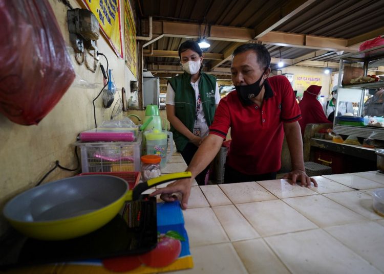 PLN GENCARKAN SOSIALISASI KOMPOR LISTRIK