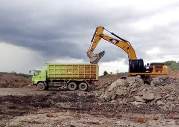 DEWAN GERAM KCI PAKAI JALAN UMUM