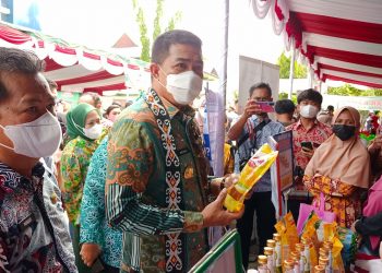 PEMKOT SAMARINDA TEKAN INFLASI LEWAT PASAR MURAH