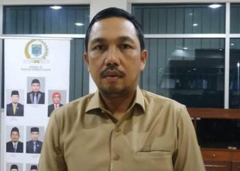 DEWAN KRITIK TRUK TAMBANG DI JALAN UMUM