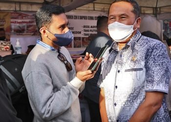 KETUA DPRD SAMARINDA BERI APRESIASI PEMKOT SAMARINDA YANG TERAPKAN PROKES DI PASAR RAMADHAN