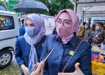 KETUA DPRD SAMARINDA BERI APRESIASI PEMKOT SAMARINDA YANG TERAPKAN PROKES DI PASAR RAMADHAN
