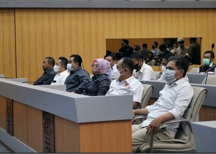 DINAS PUPR BONGKAR JEMBATAN GANG NIBUNG JALAN DR SOETOMO