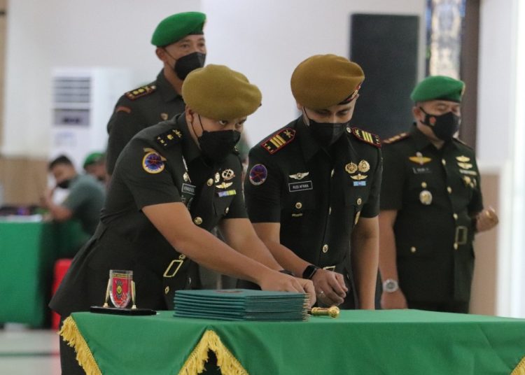 PANGDAM VI/MLW GELAR SERTIJAB 4 PEJABAT KODAM