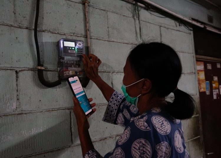 RAKYAT KECIL TERIMA SUBSIDI LISTRIK 457 T