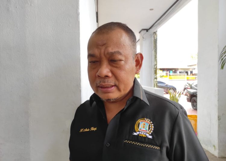 JALAN TIKUS MANGGAR JADI SOROTAN