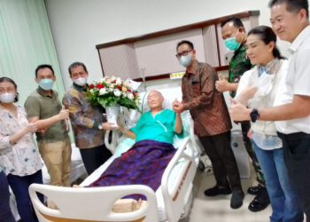 WAGUB JENGUK TOKOH KALTIM DI JAKARTA