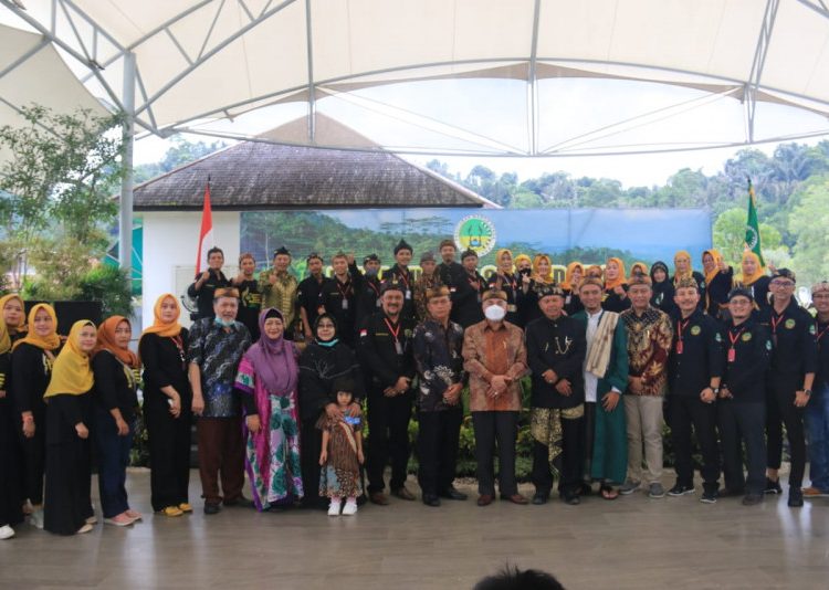 WARGA SUNDA SAMARINDA GELAR HALAL BIHALAL