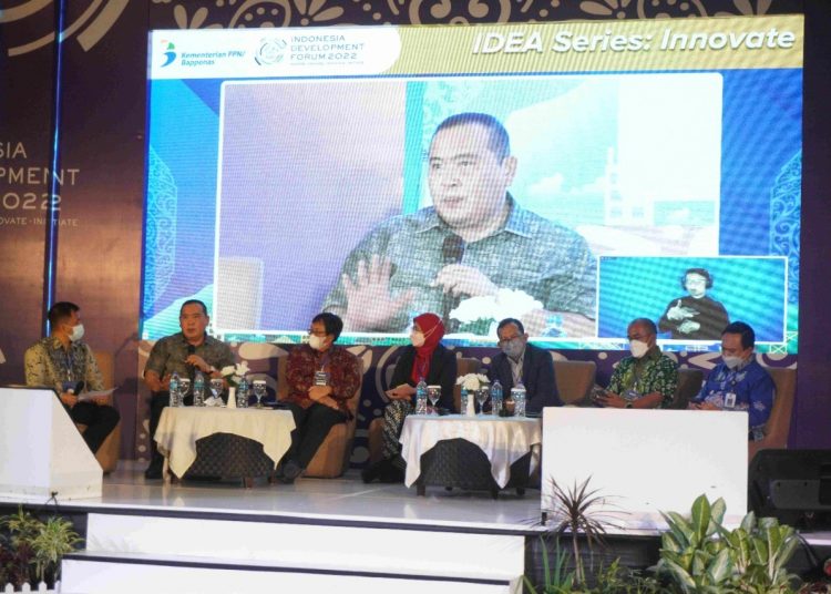 DIREKTUR KPI JADI PEMBICARA IDF 2022