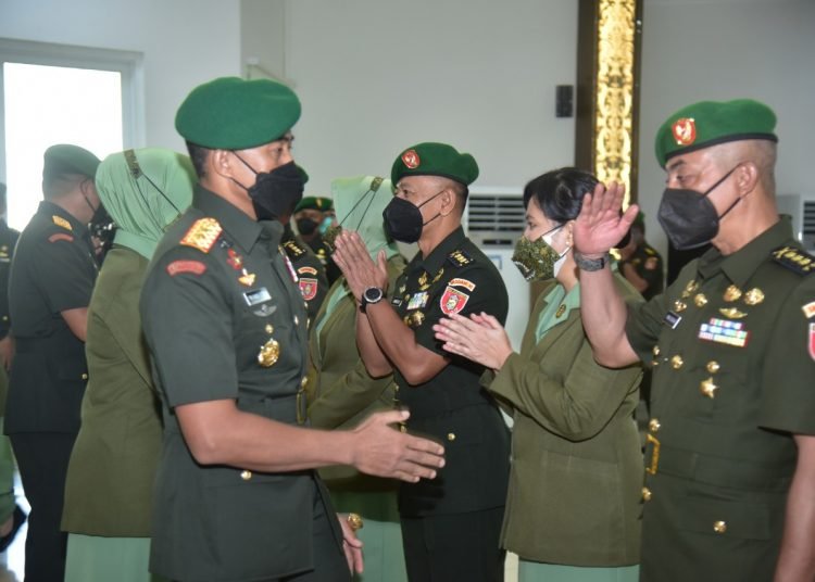 PANGDAM VI/MLW LAKUKAN ROTASI JABATAN