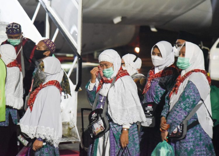 358 HAJI KALTIM TIBA